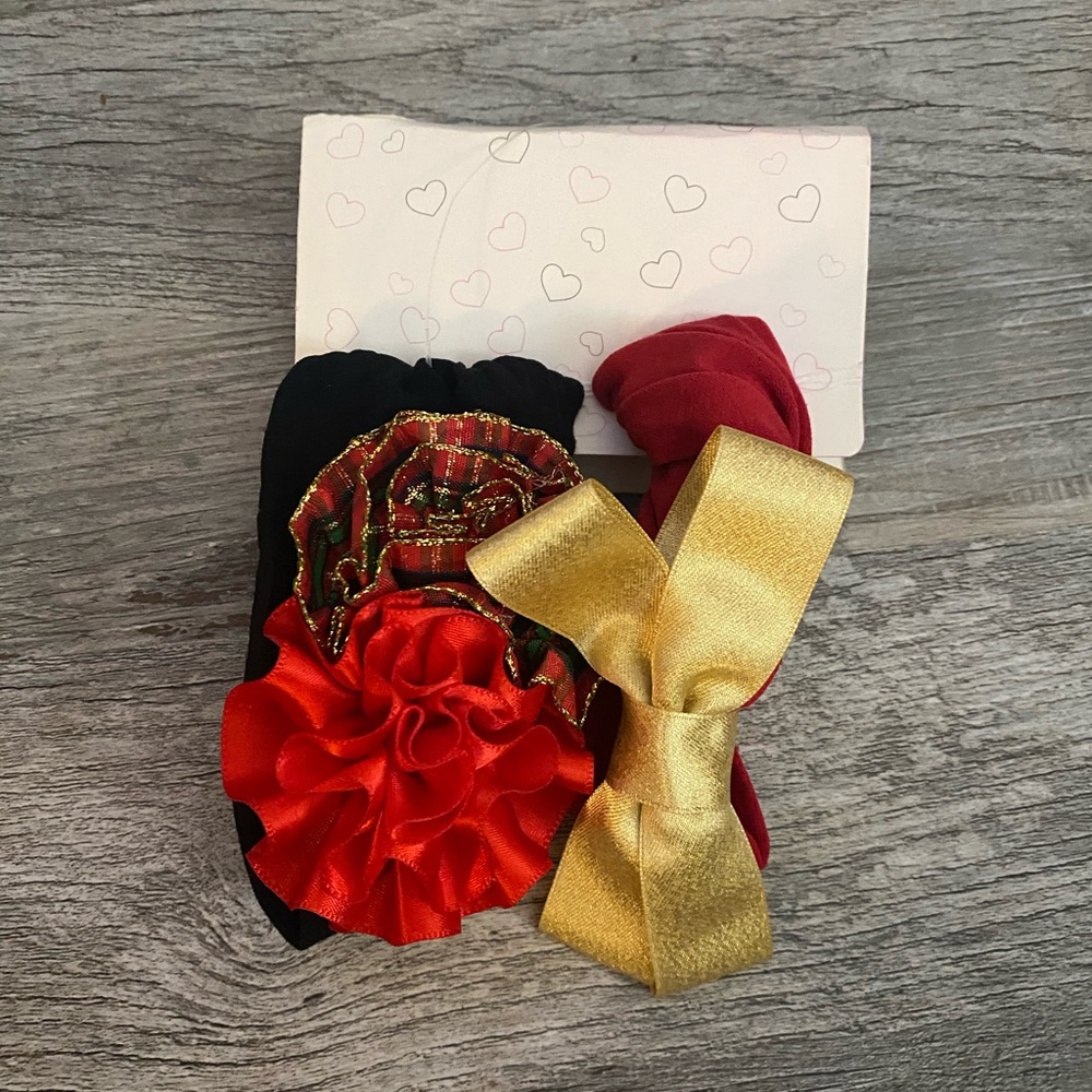 Disney Puma Christmas Gift Box Set - Picture 9 of 14